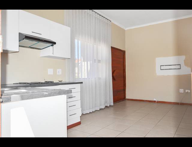 3 BEDROOM HOUSE FOR SALE IN GRACELAND